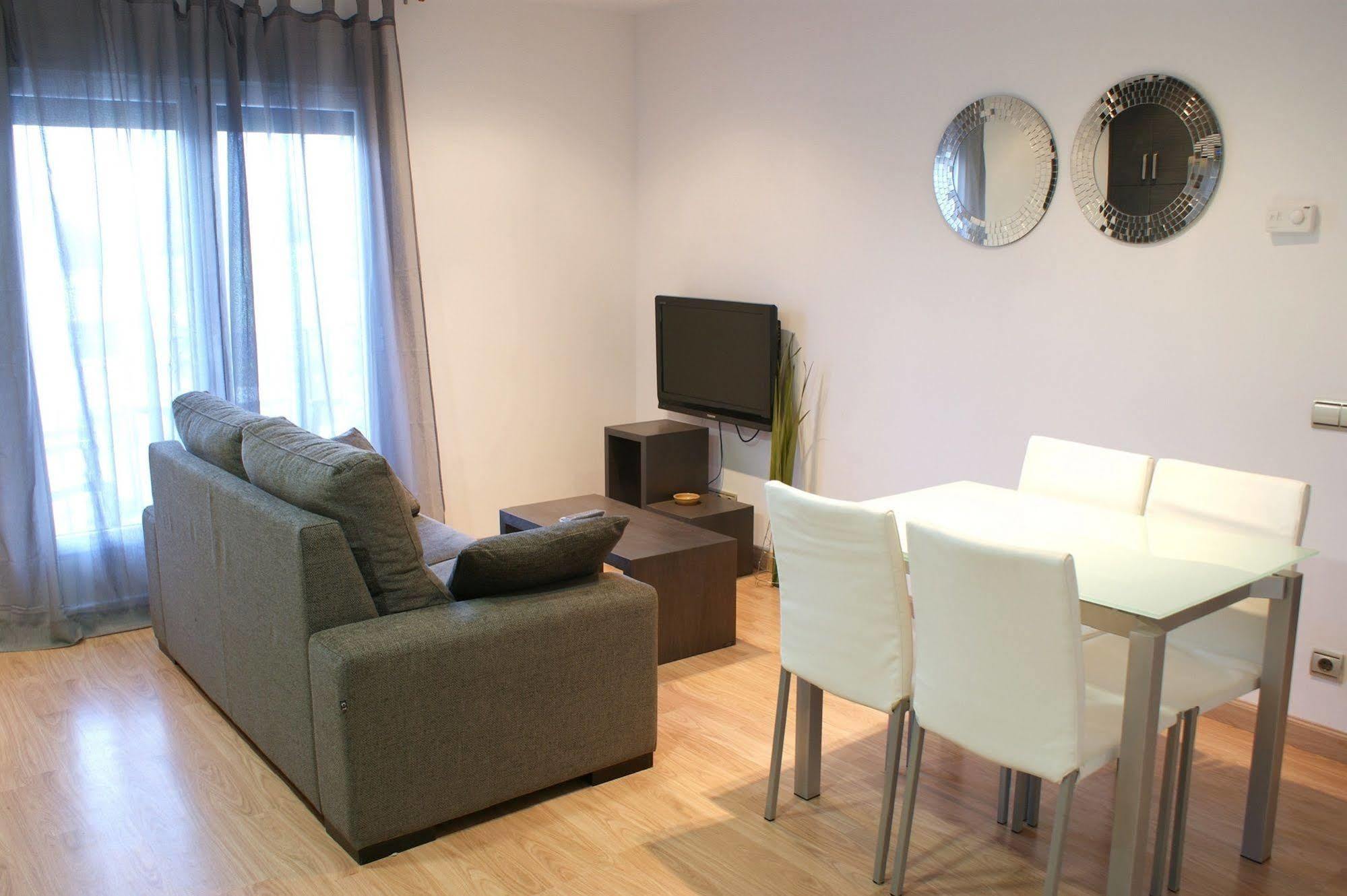Puerta De Ordesa Apartment *